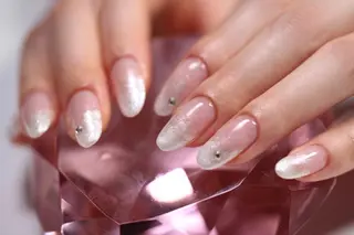 ネイル ママリンド　志村坂上店所属・しみ えんのネイルデザイン