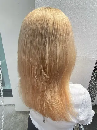 セミロング ハイトーン/推しカラ ー⛓💜ゆららのヘアスタイル