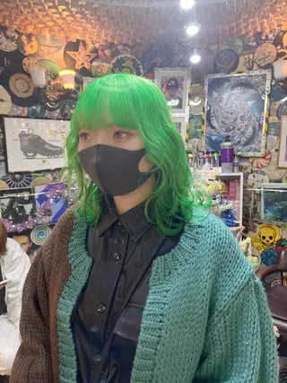 ミディアム カラー ヘアアレンジ haco+所属・🌈派手髪エクステ ブレイズ🌈ひろとのヘアスタイル