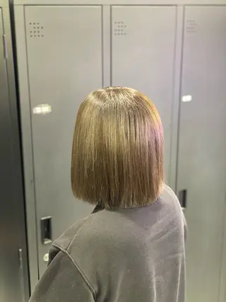 ショート カラー ice prodby bloom所属・榎本 ようなのヘアスタイル