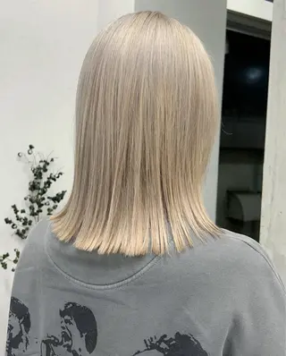 ミディアム カラー 🫐寒色系カラー 🫐ヤマナカリリカのヘアスタイル