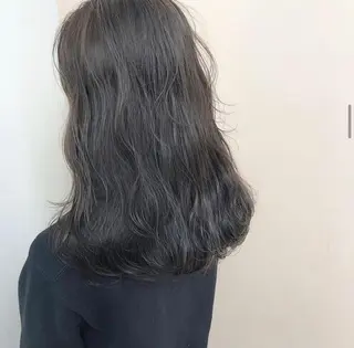 セミロング カラー HATSUMEI ゆうまのヘアスタイル