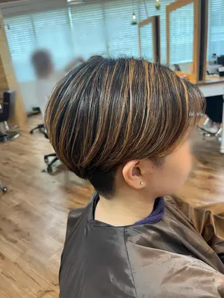 ショート 高森 桃佳のヘアスタイル