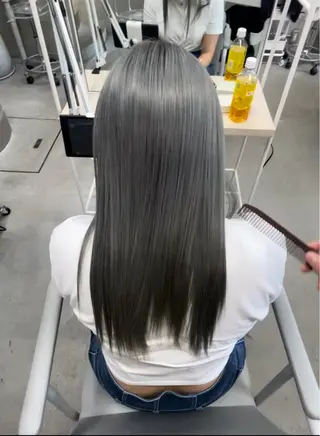 セミロング qulim所属・qulim【クリム】 /ハイトーン/海音のヘアスタイル