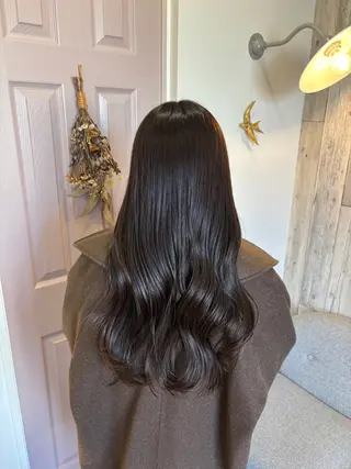 ロング 上村 七海のヘアスタイル