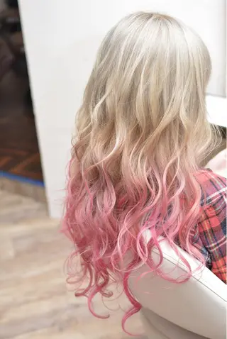 ロング レディース専用🌷咲 の垢抜けブリーチ部屋のヘアスタイル