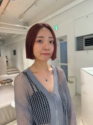 ミディアム カラー 髙橋一哉　ブリーチ/ ベージュカラーのヘアスタイル