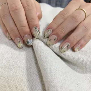 ネイル emanon 新宿東口店所属・nailist akariのネイルデザイン