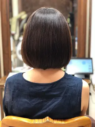 ショート カラー 白髪ぼかし脱白髪染め 大塚綾のヘアスタイル