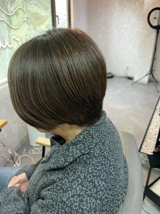 ショート カラー 池田 真衣のヘアスタイル