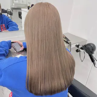 セミロング カラー 透明感/グレージュ/ ミルクティー/ユウトのヘアスタイル