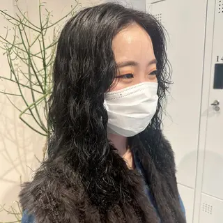 ミディアム カラー パーマ デザインカラー/パー マ🦖外岡咲希🦖のヘアスタイル
