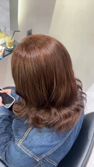 ミディアム 🌈ハイトーン🌈 OKAGOのヘアスタイル