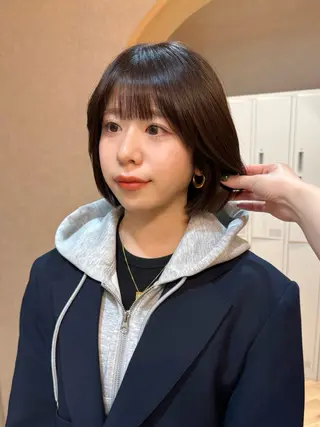 ミディアム カラー グレージュ/レイヤー /ボブ/moyu🎀のヘアスタイル