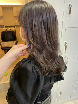 セミロング カラー akane .のヘアスタイル