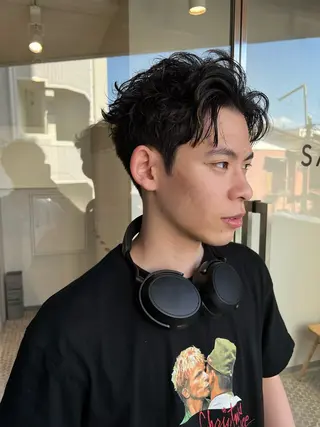 ショート パーマ メンズ 樋野 亮のヘアスタイル