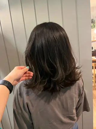 ミディアム anon所属・田中 結月のヘアスタイル