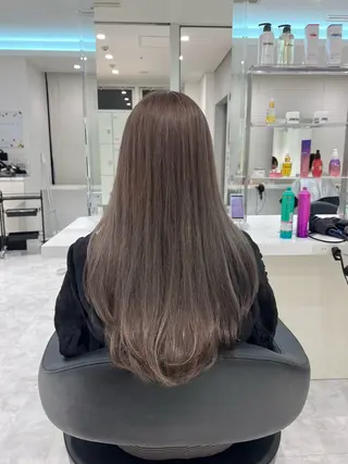 ロング カラー 艶髪グレージュ特化/ CHIKARAのヘアスタイル