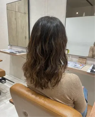 パーマ 川村 真夕のヘアスタイル