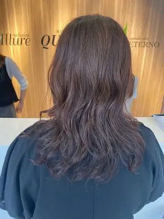 セミロング パーマ 葭葉 久美子のヘアスタイル