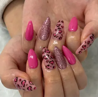 ネイル Bianca関内 USUI🐢のネイルデザイン