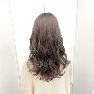 ロング カラー YUKA🤍ベージュ /ミルクティーのヘアスタイル