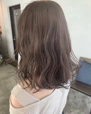 カラー ⭐️レイヤーカット 大人気　三澤康司⭐️のヘアスタイル