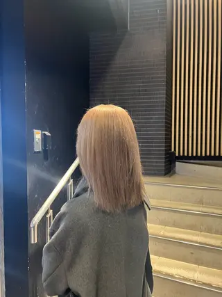 ミディアム カラー ハイトーンカラー 坂本 翼のヘアスタイル