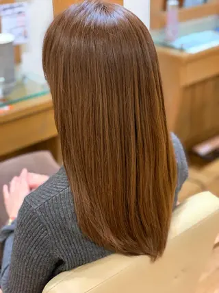 ロング エクリ麻布十番所属・斉藤健 秋谷百花のヘアスタイル