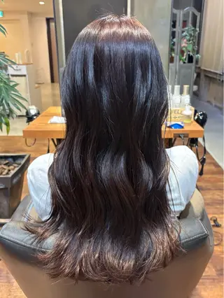 ロング カラー オクギシ チヒロのヘアスタイル