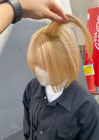 ミディアム カラー レイヤーウルフ エクステ磯部のヘアスタイル