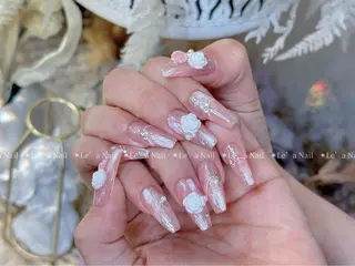 ネイル Luxe Nail Salonのネイルデザイン