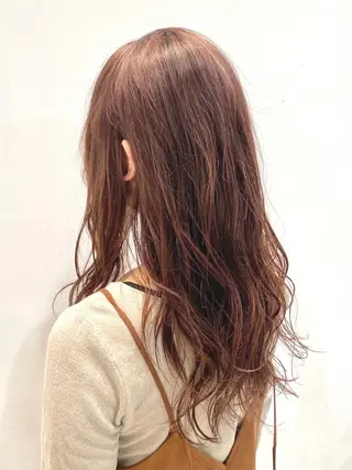 ロング ☀️コミヤマミユ☀️ /パーマ/ハイトーンのヘアスタイル