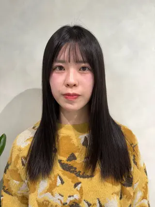 セミロング 森住 優香のヘアスタイル