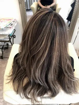 セミロング La.fleur ラ.フルールのヘアスタイル