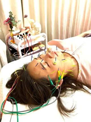 美容鍼灸サロン mahoroba院長のエステ・リラクイメージ