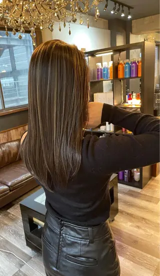 セミロング KIRA スズキ タクヤ/店長のヘアスタイル