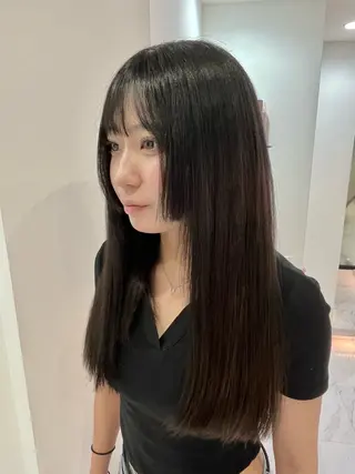 ロング カラー MONA HARUNAのヘアスタイル