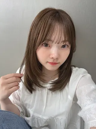 カラー ユズキ/ 透明感カラーのヘアスタイル