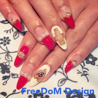 ネイル ＦreeDoＭ   Design所属・W KUMIのネイルデザイン