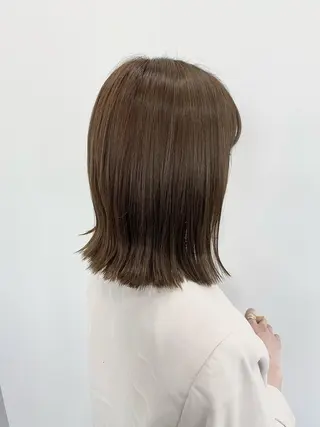 ミディアム カラー 三戸 修平のヘアスタイル