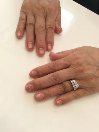 ネイル ten所属・真野 志穂のネイルデザイン