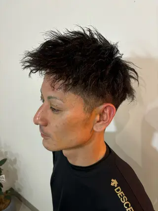 ショート パーマ メンズ 穐田 航のヘアスタイル