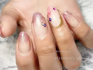ネイル private salon TOMOMINAILs所属・TOMOMI NAILsのネイルデザイン