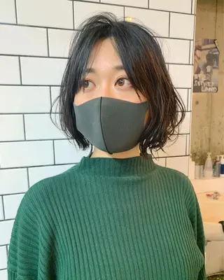 ショート パーマ ヤマグチ リョウのヘアスタイル