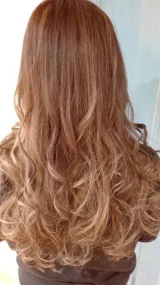 ロング カラー パーマ ヘアアレンジ メンズ キッズ ネイル マツエク・マツパ Beauty&Relaxation MEGUMI所属・MEGUMI megumiのヘアスタイル