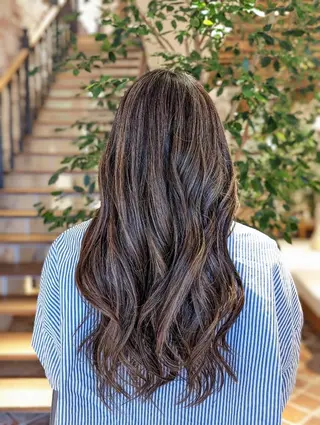 カラー WARREN・TRICOMI NEW YORK 表参道店所属・浅比 惇平のヘアスタイル