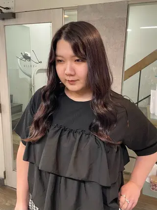 ロング カラー 西岡 幸穂のヘアスタイル