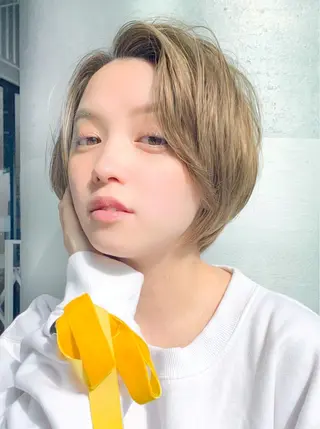 ショート ショートヘア くすみカラー、大場猛のヘアスタイル