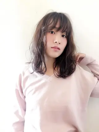 ミディアム セミロング パーマ 西本 夏美のヘアスタイル